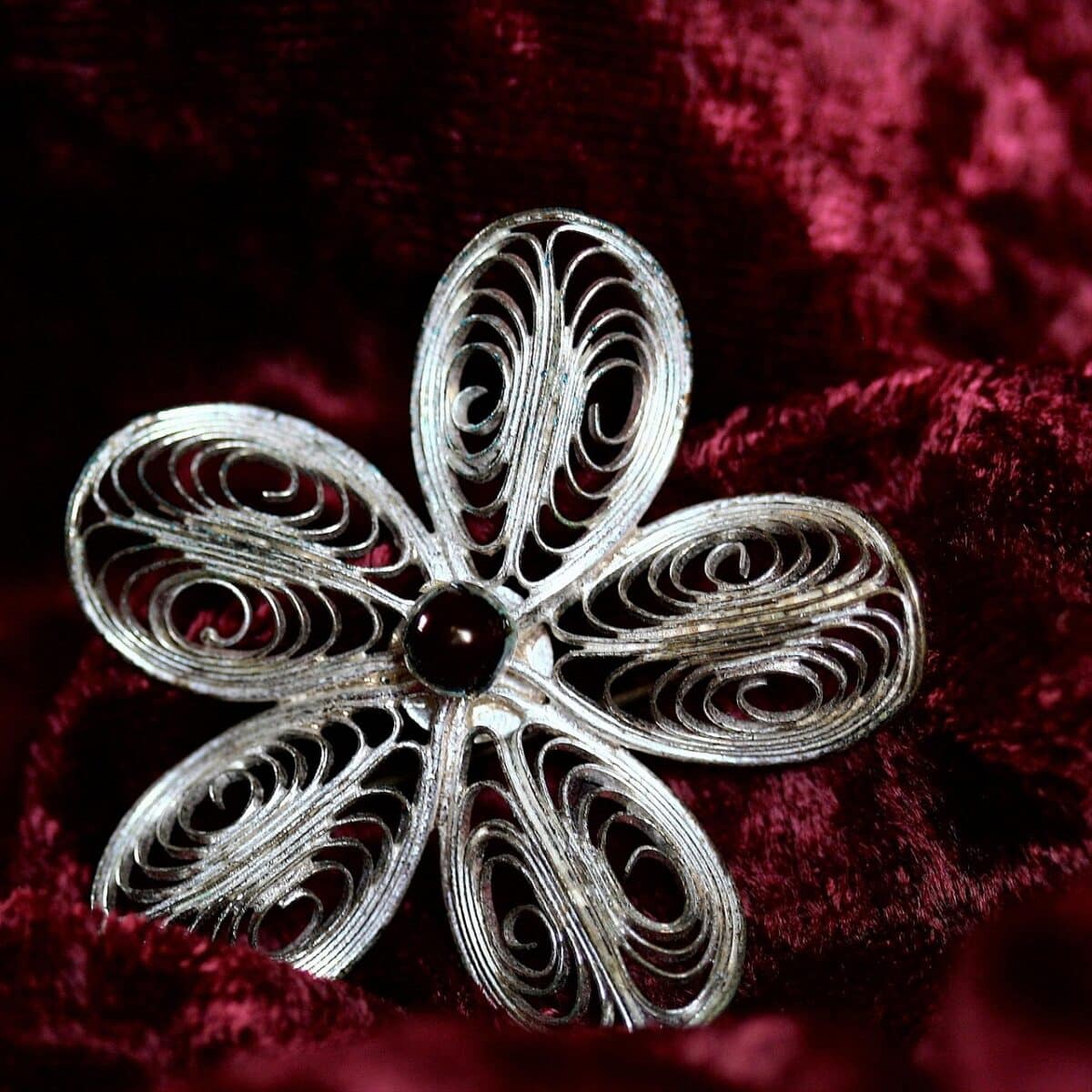 jewellery, brooch, silver, garnet, filigree, pin, ornament, decorative, brooch, brooch, brooch, brooch, brooch, garnet, garnet